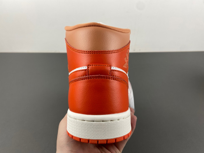 Jordan 1 Mid