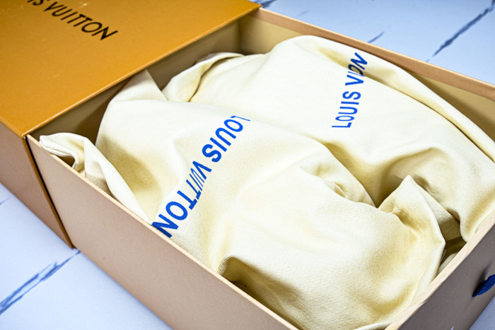 LVT SNEAKERS LVSRS-0116