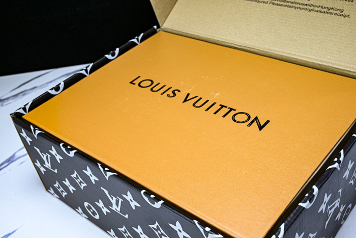 LVT SNEAKERS LVSRS-0116