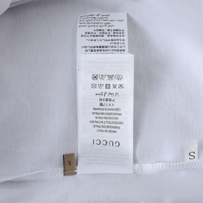 G*UCCI CLOTHES GICS-019