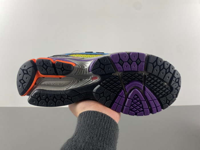 NEW BALANCE M1906RDS