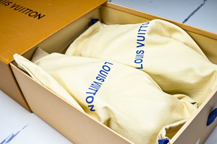 LVT SNEAKERS LVSRS-0114