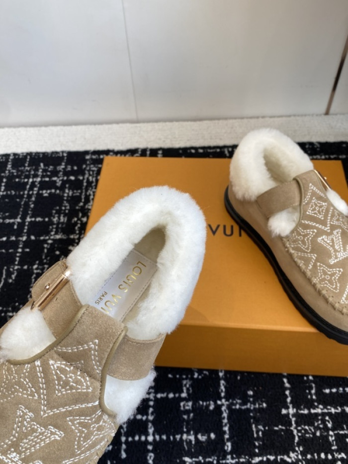 L**V**T* BOOTS LVTBS-047