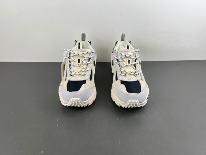 C/O​ SNEAKERS CO-051