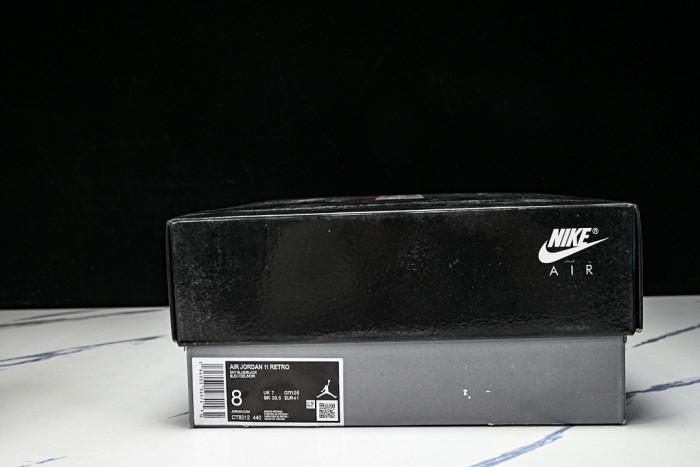 Air Jordan 11 Retro CT8012-440