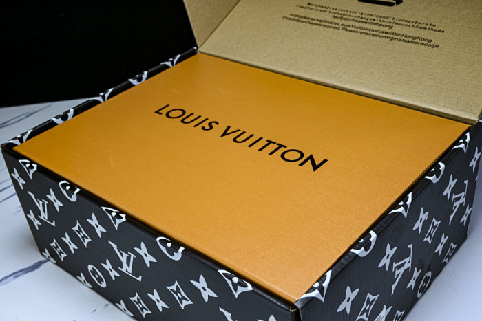 LVT SNEAKERS LVSRS-0091