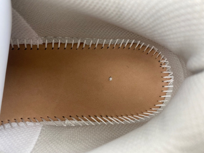 C/O​ SNEAKERS CO-077