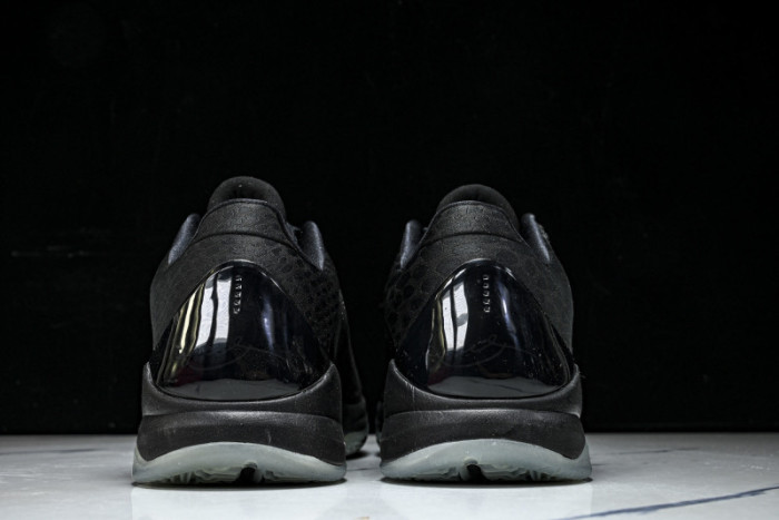 Nike Kobe 5 IB4481--500