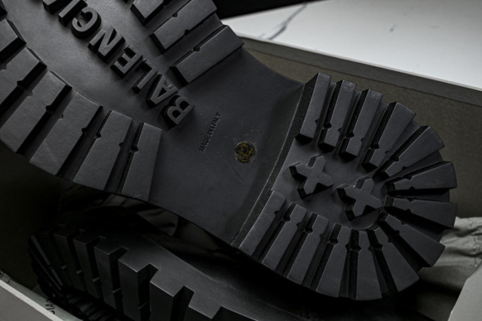 B*ALE*NGA BOOT BSB-034