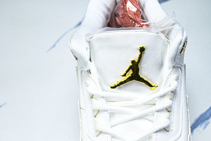 Air Jordan 3 Mexico "El Vuelo" IO1752-100