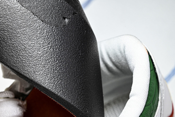 Air Jordan 3 Mexico "El Vuelo" IO1752-100