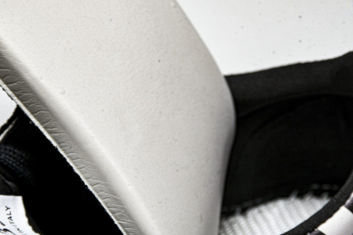 C/O​ SNEAKERS CO-040