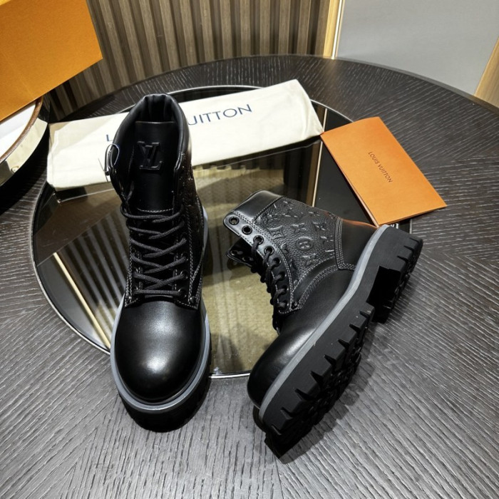 L**V**T* BOOTS LVTBS-038