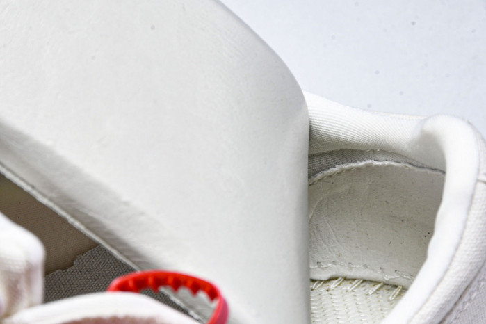 C/O​ SNEAKERS CO-037