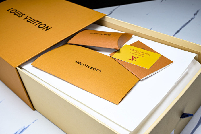 LVT SNEAKERS LVSRS-0132