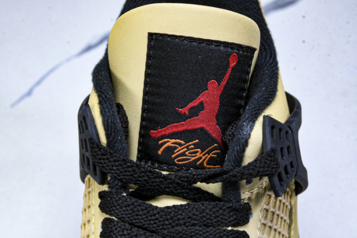Air Jordan 4 Retro