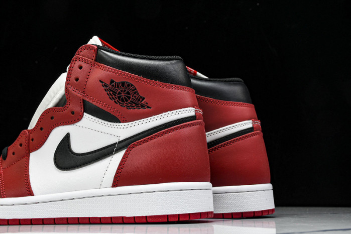 Jordan 1 Retro Chicago 555088-101