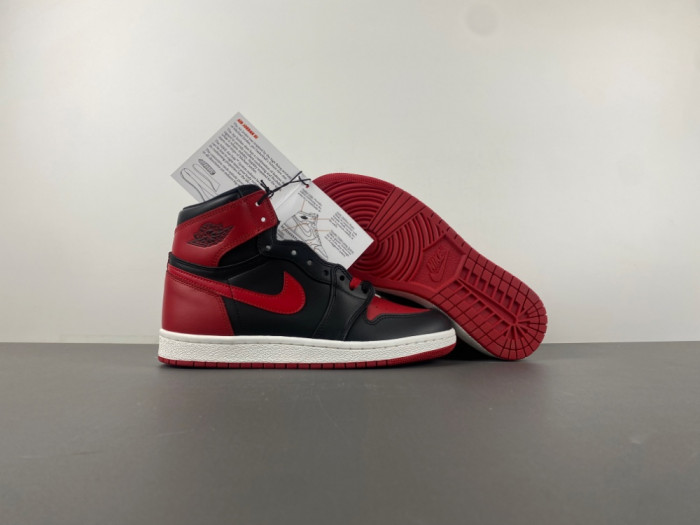 Air Jordan 1 High ’85 “Bred” Color HV6674-067