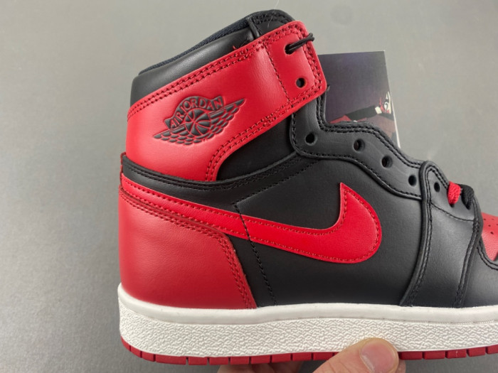 Air Jordan 1 High ’85 “Bred” Color HV6674-067