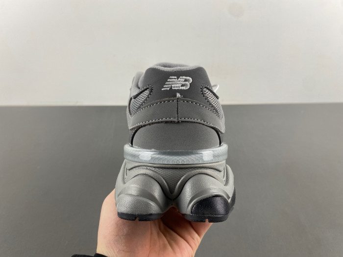 NEW BALANCE 9060ZGB