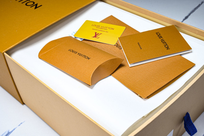 LVT SNEAKERS LVSRS-0079