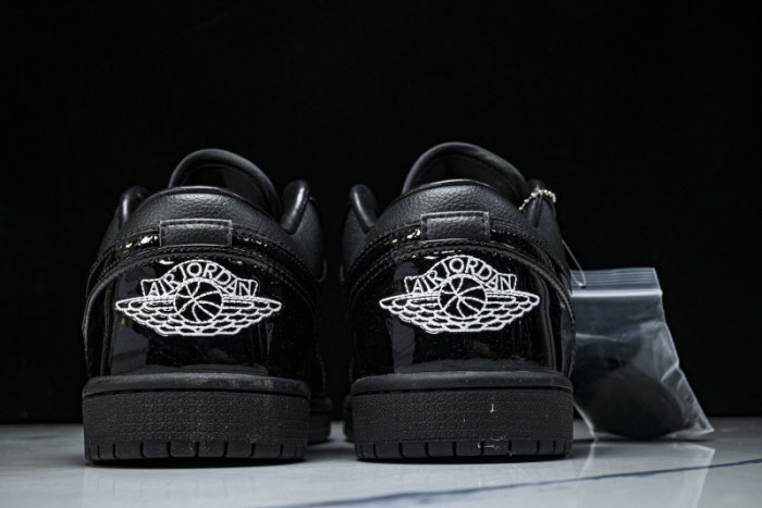 Air Jordan 1 Low HJ7743-010