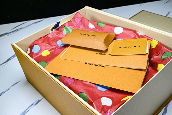 LVT SNEAKERS LVSRS-0133