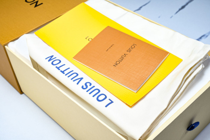 L*VT BUTTERSOFT SHOES LASS-009