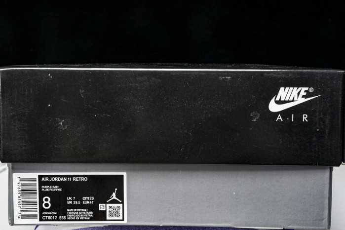 Air Jordan 11 CT8012-555