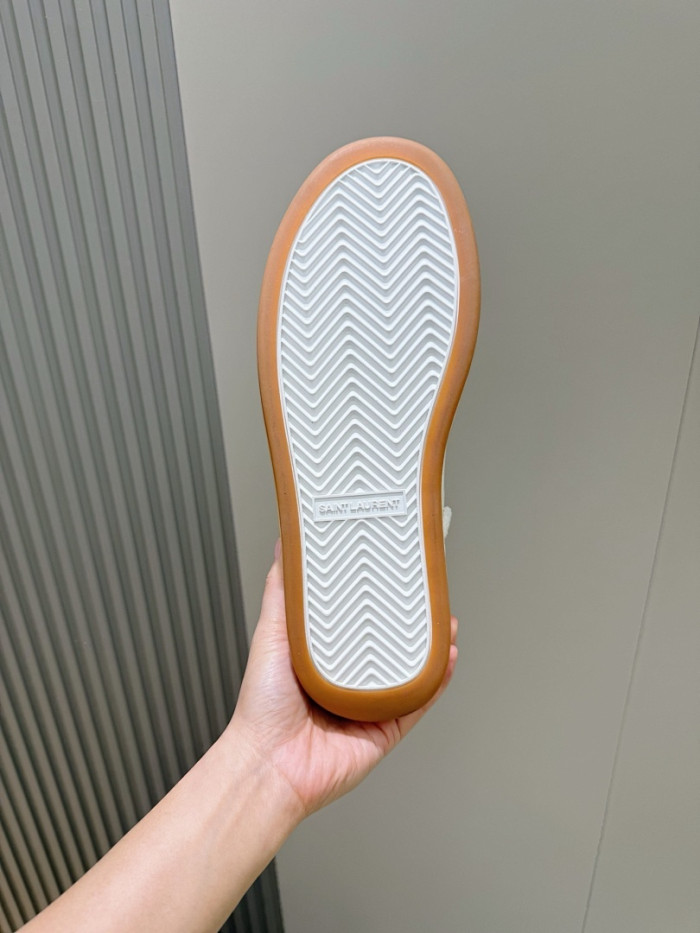 Y51​ sneakers Y51s-002