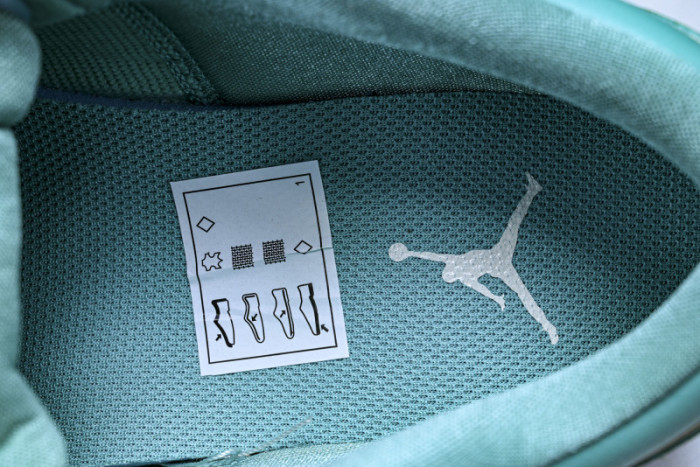 Air Jordan 1 Low DC0774-131