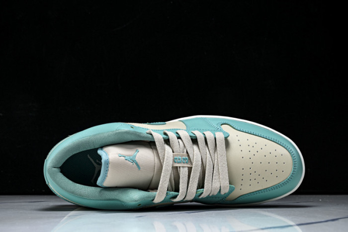 Air Jordan 1 Low DC0774-131