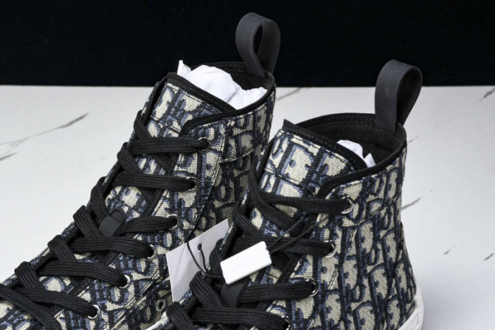 DR HOMME KAWS HIP-TOP DRHT-032