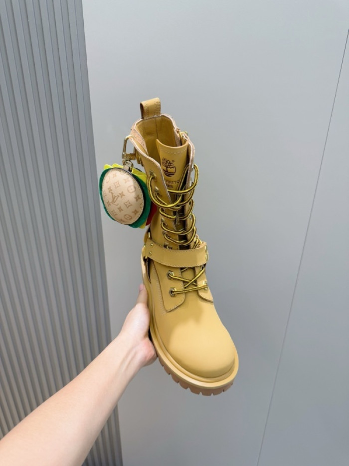 L**V**T* BOOTS LVTBS-050