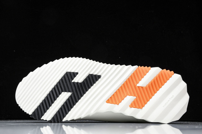 H*ER*MES SNEAKER HMESS-011