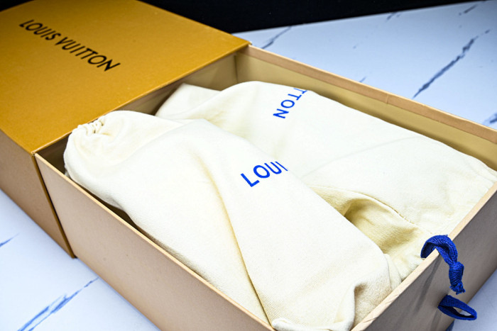 LVT SNEAKERS LVSRS-0137