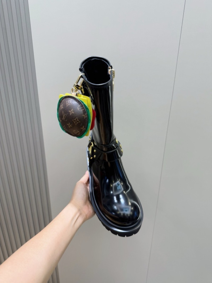 L**V**T* BOOTS LVTBS-053