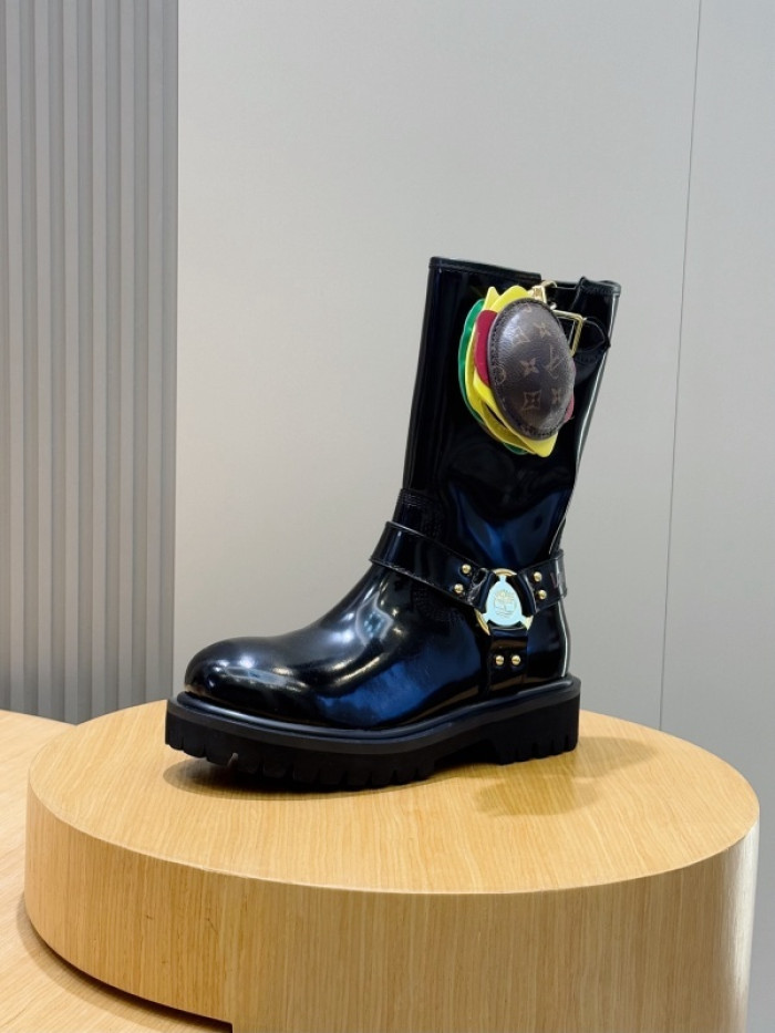 L**V**T* BOOTS LVTBS-053