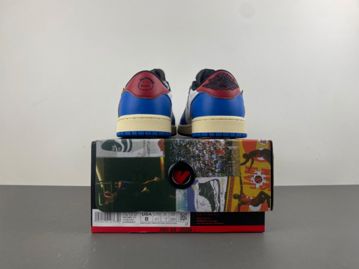 Travis Scott x Air Jordan 1 Low OG DM7866-111