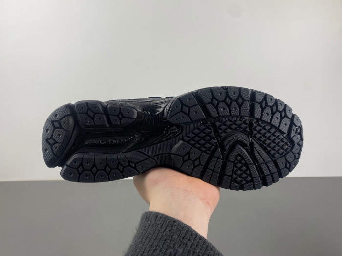 NEW BALANCE U9060FWD