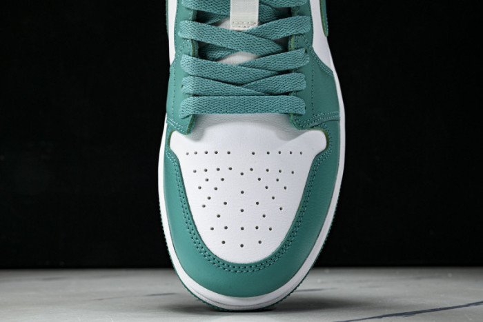 Air Jordan 1 Low DC0774-132