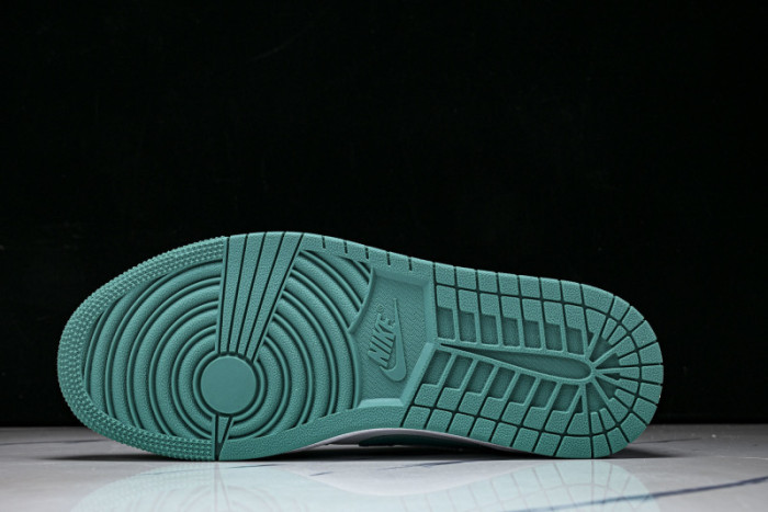 Air Jordan 1 Low DC0774-132