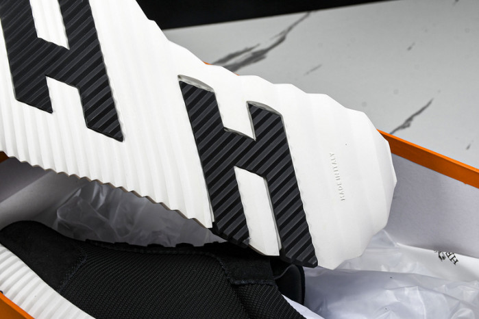 H*ER*MES SNEAKER HMESS-009