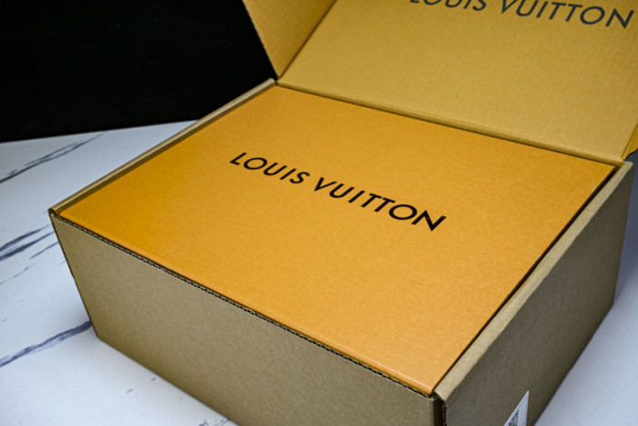 LOU VUIT RUN AWAY LVRA-014