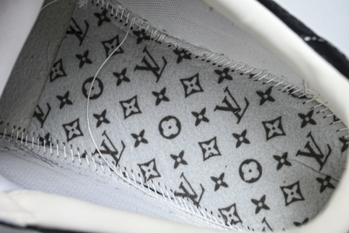 LOU VUIT RUN AWAY LVRA-014