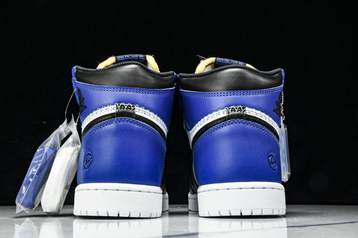 Air Jordan 1 High OG IO7847-001