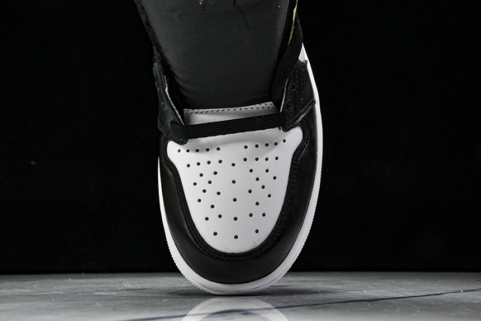 Air Jordan 1 High OG IO7847-001