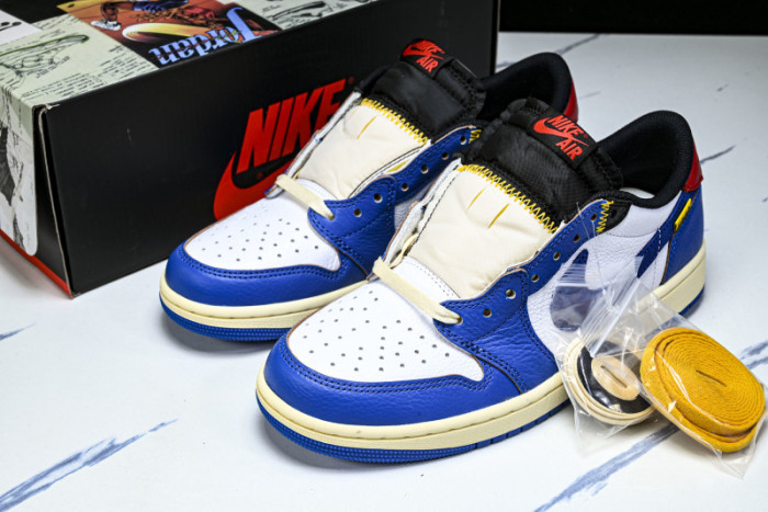 Air Jordan 1 Retro Low OG Summit White HQ6998-106