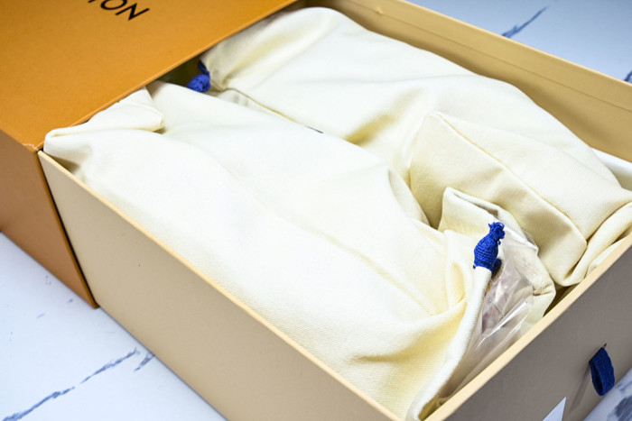 LVT SNEAKERS LVSRS-0099