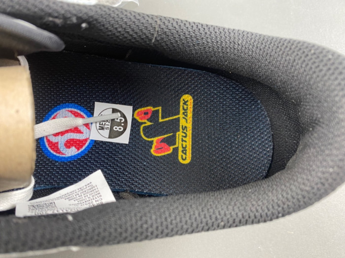 Travis Scott x Air Jordan AJ 1 Low DZ4137-700